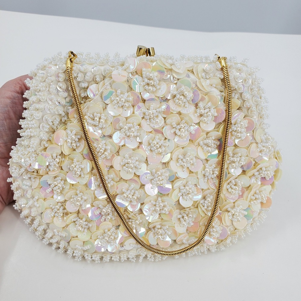 Vintage La Regale Hand Beaded Floral Sequin Clutch Cream Gold Chain Bag Regency